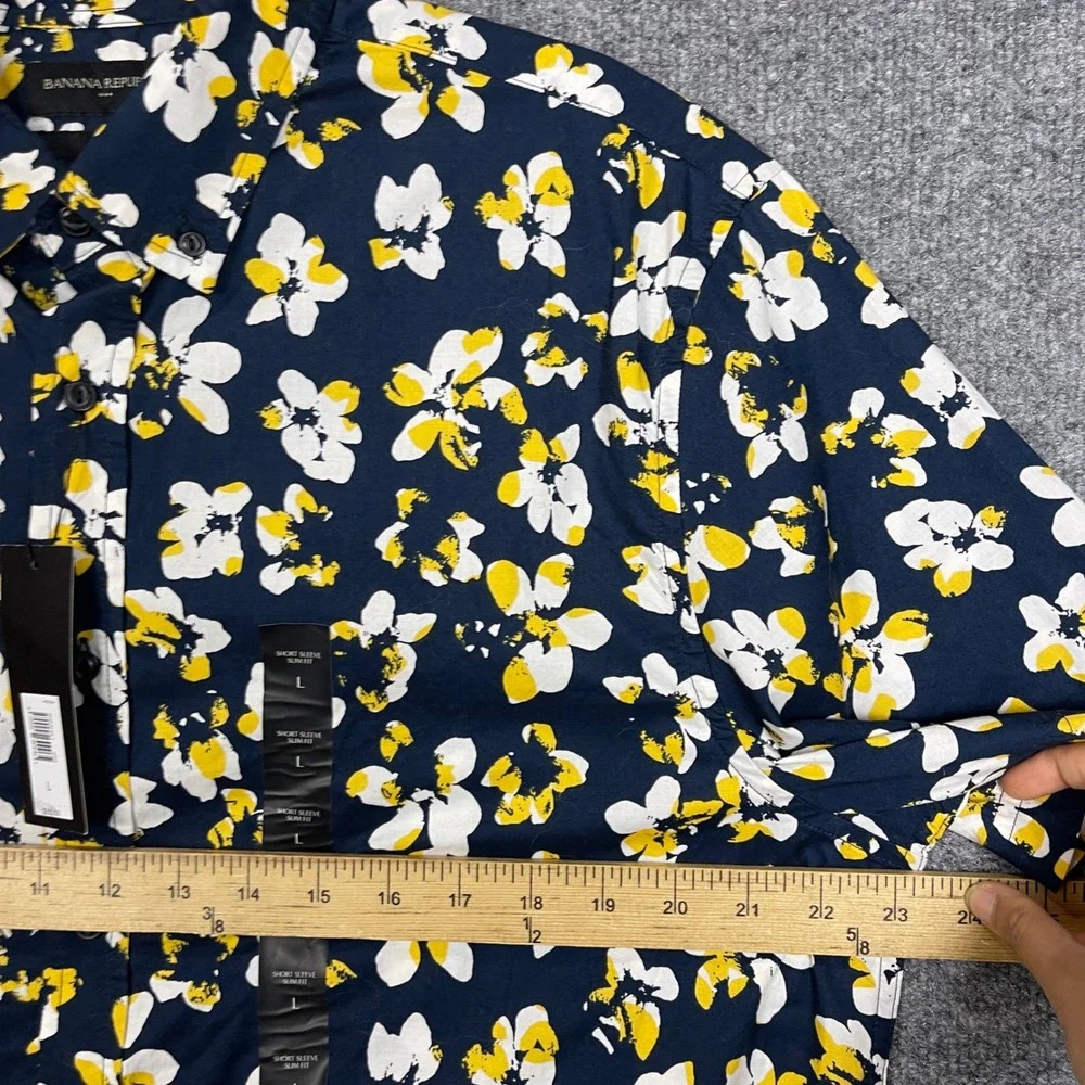 Banana Republic item comes